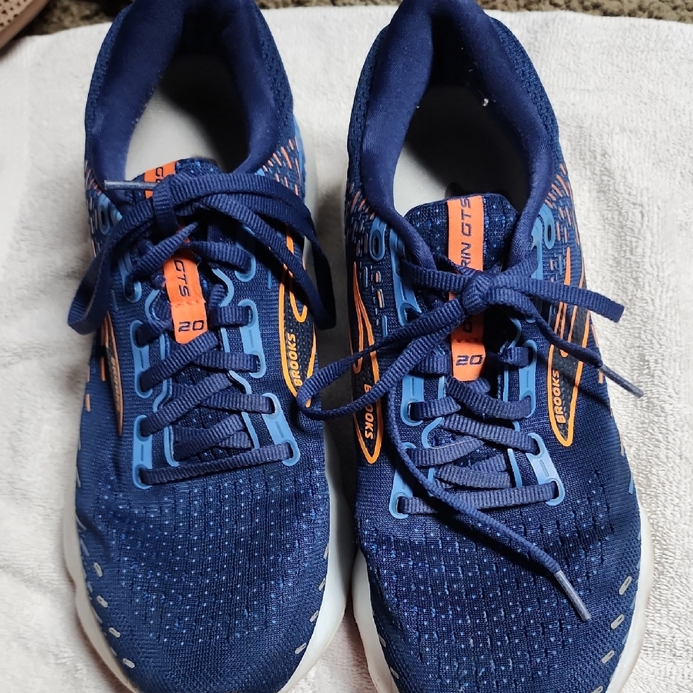 Brooks Womens Blue Running Shoes